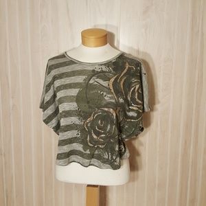 Fresh Brewed Grey & Black woman's crop top. Sz S